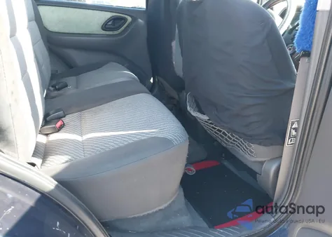 2003 Ford Escape Xlt from USA, damaged, VIN 1FMYU93183KD09378